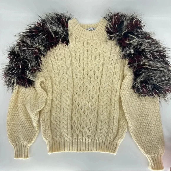 Bitching and Junkfood London rare vintage Aran sweater with fur shoulder fringe - Picture 4 of 8